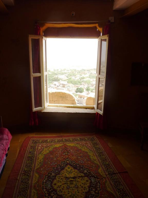 Mud Mirror Guesthouse Jaisalmer Exterior photo