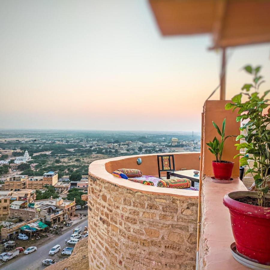 Mud Mirror Guesthouse Jaisalmer Exterior photo