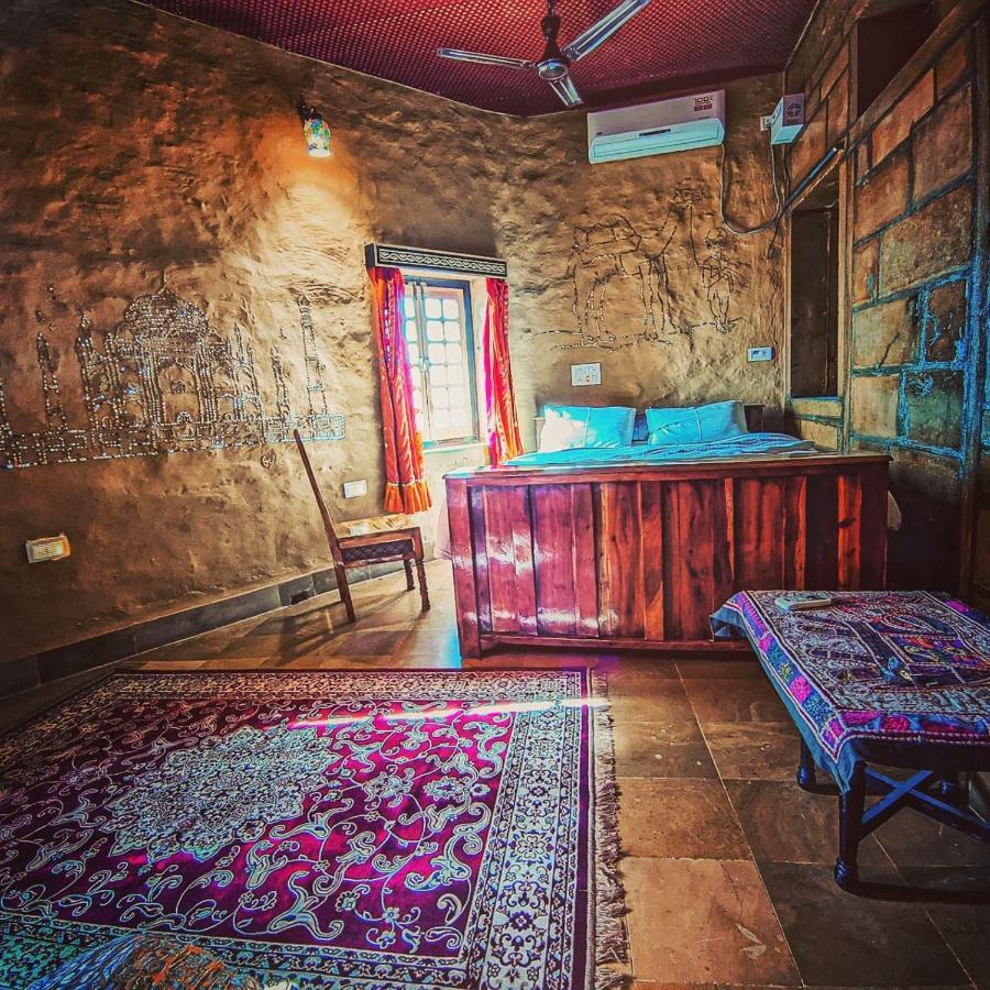Mud Mirror Guesthouse Jaisalmer Exterior photo