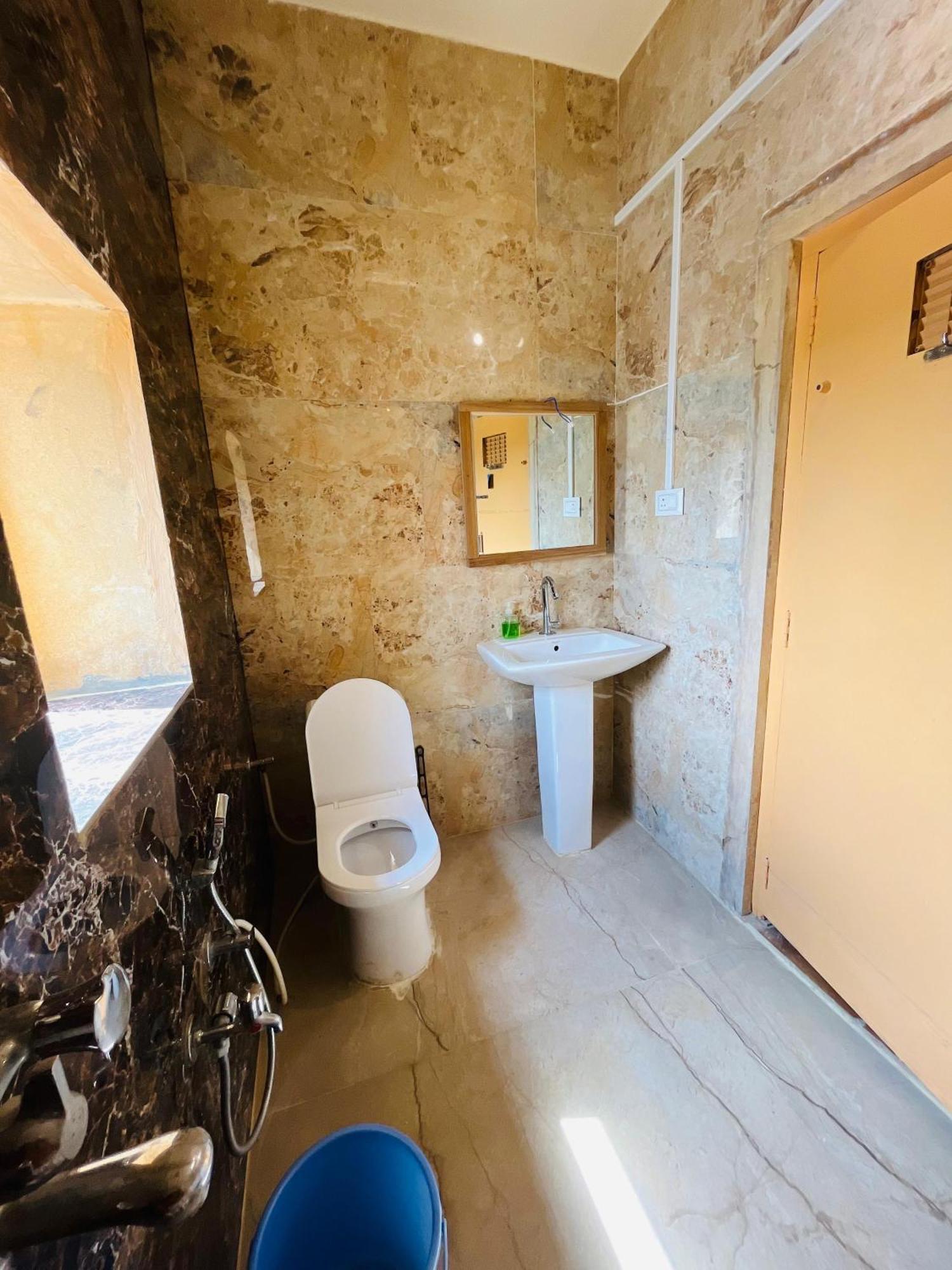 Mud Mirror Guesthouse Jaisalmer Exterior photo