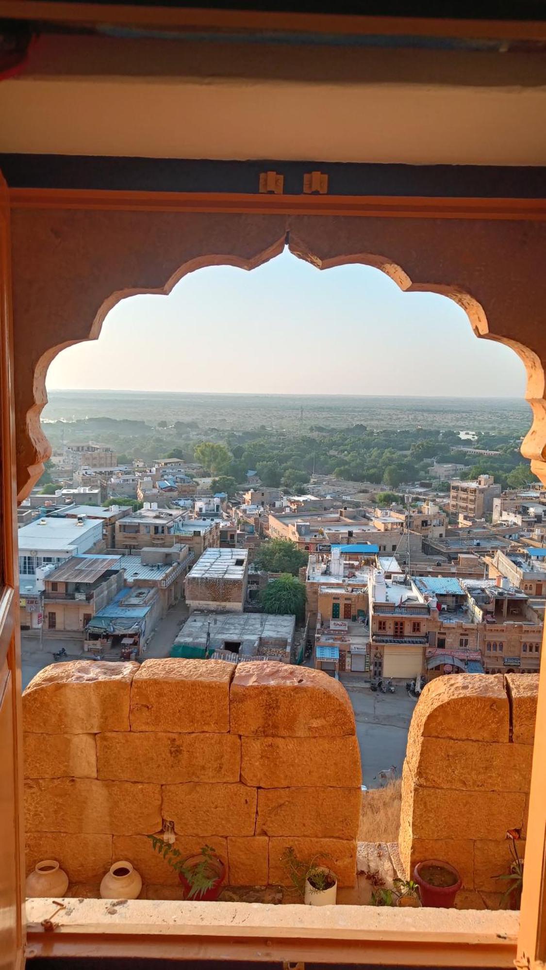 Mud Mirror Guesthouse Jaisalmer Exterior photo