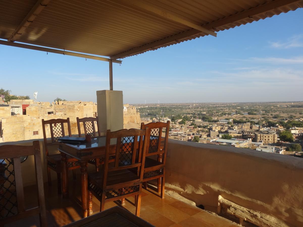 Mud Mirror Guesthouse Jaisalmer Exterior photo