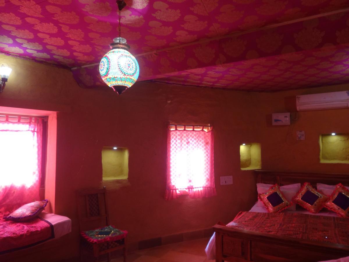 Mud Mirror Guesthouse Jaisalmer Exterior photo