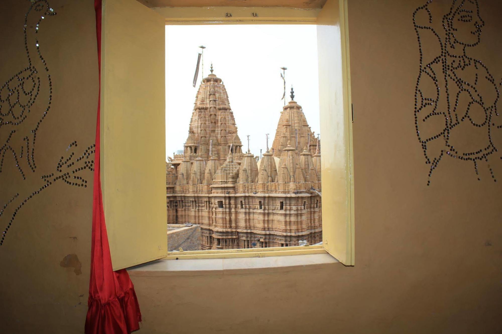 Mud Mirror Guesthouse Jaisalmer Exterior photo