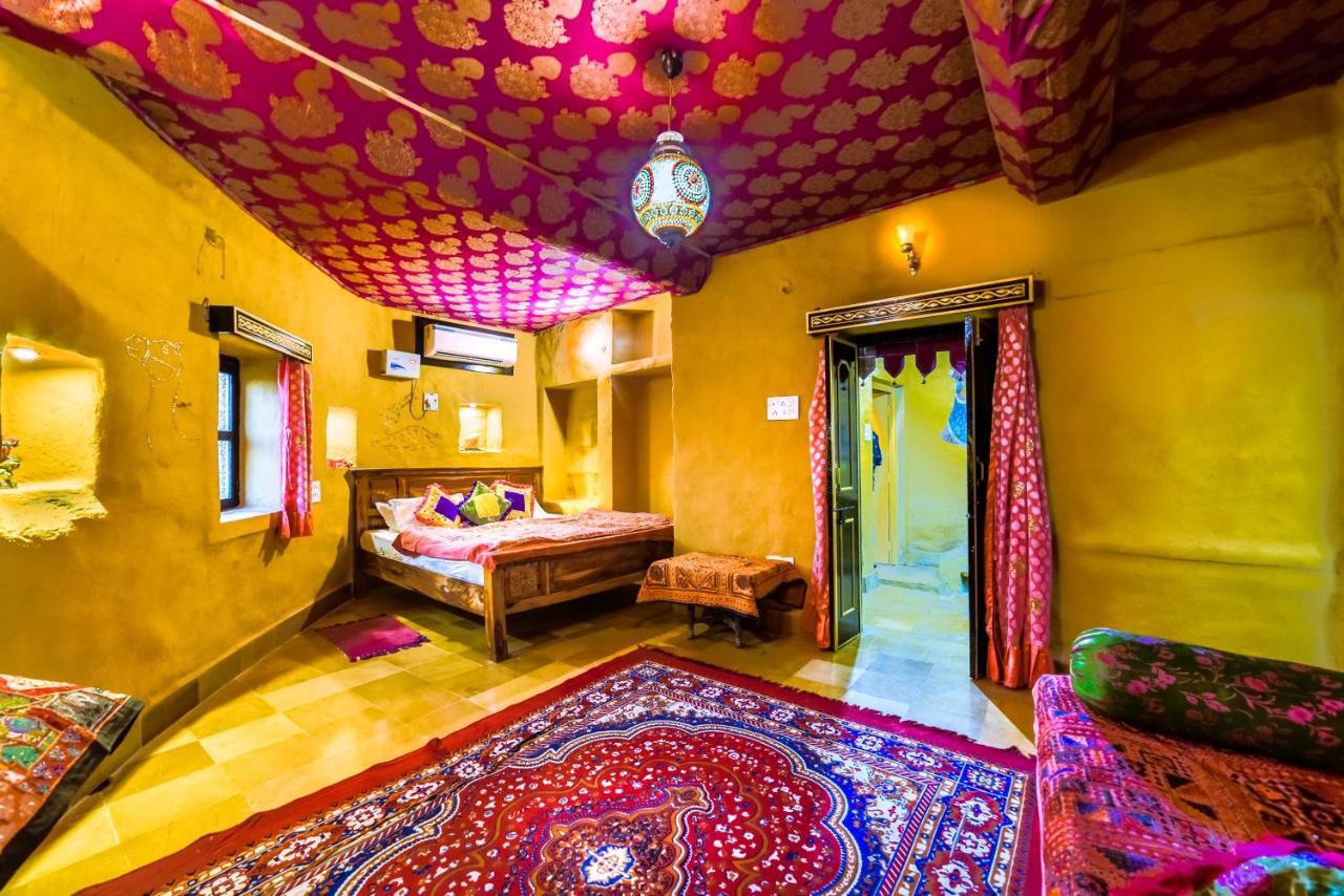 Mud Mirror Guesthouse Jaisalmer Exterior photo